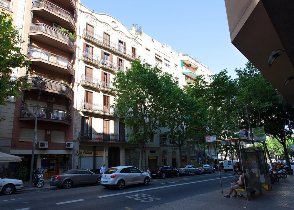 Stay U-nique Apartments Villarroel