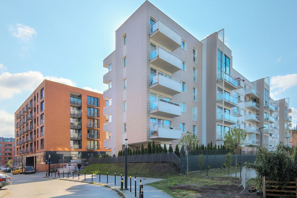Sadova Apartment Gdańsk by Renters view 4