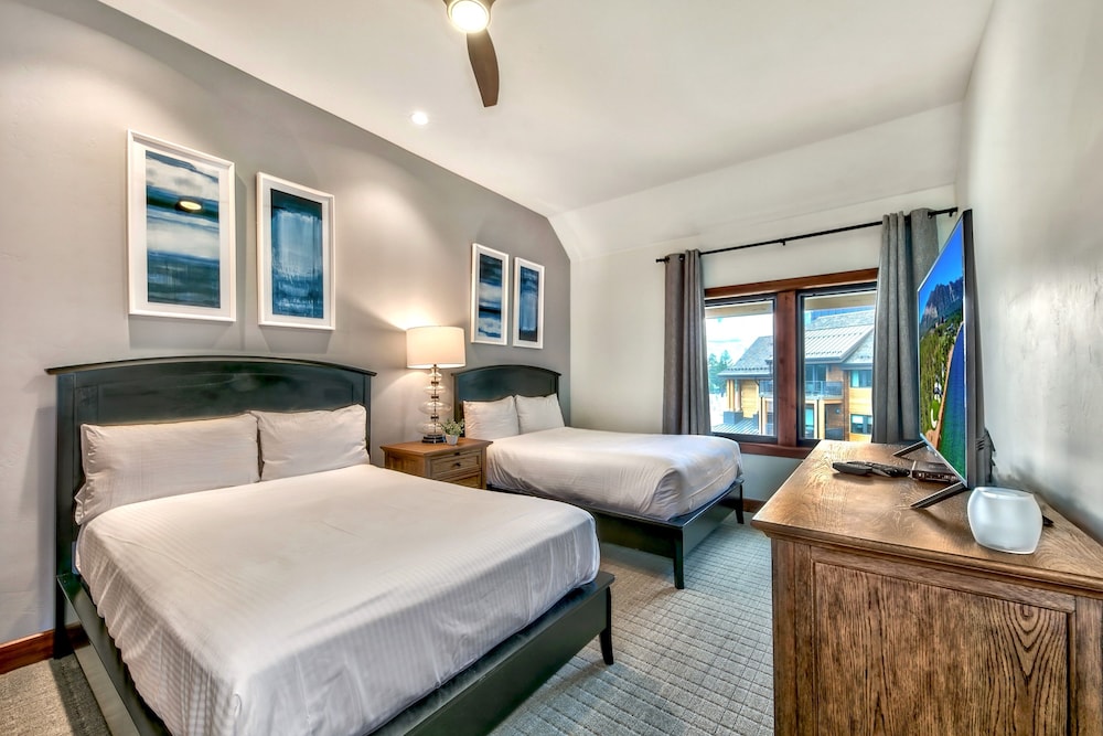 Heavenly Lake Tahoe Ski Resort