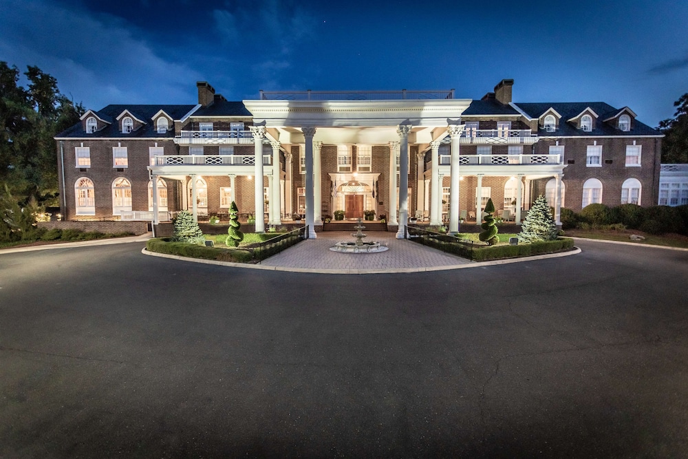 Hotel Mimslyn Inn Historic Hotels Of America - Image 1