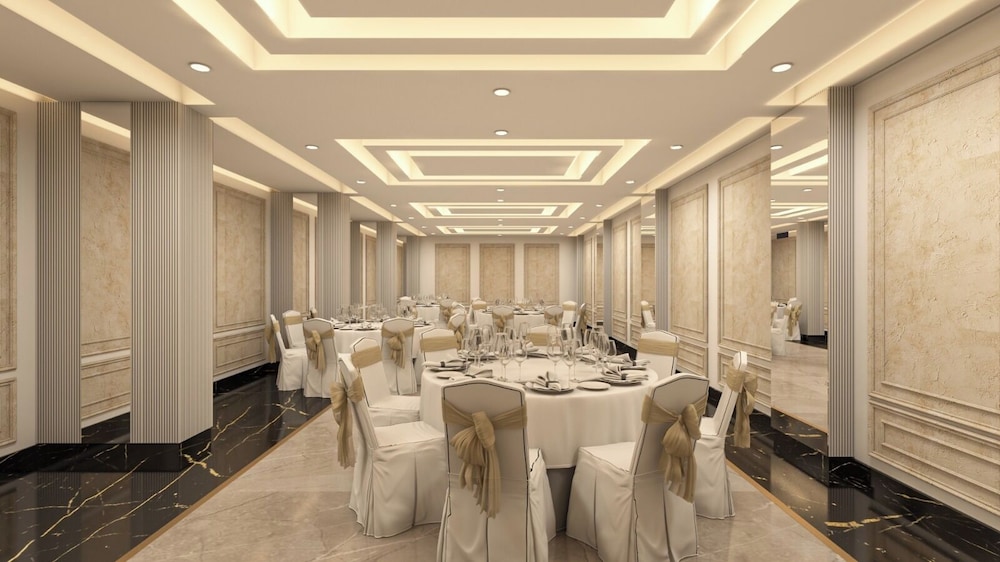 Lemon Tree Hotel Erode