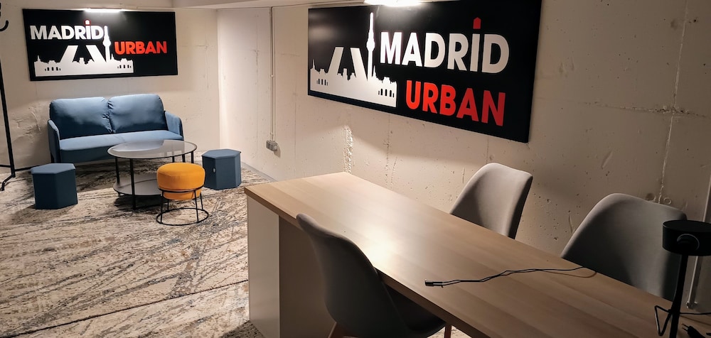 APARTAHOTEL MADRID URBAN SUITES - EDIFICIO EXCLUSIVO - 7 Apartments Boutique Full Equiped
