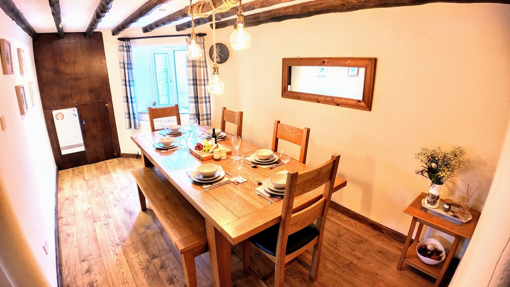 Haycombe Farm Cottage