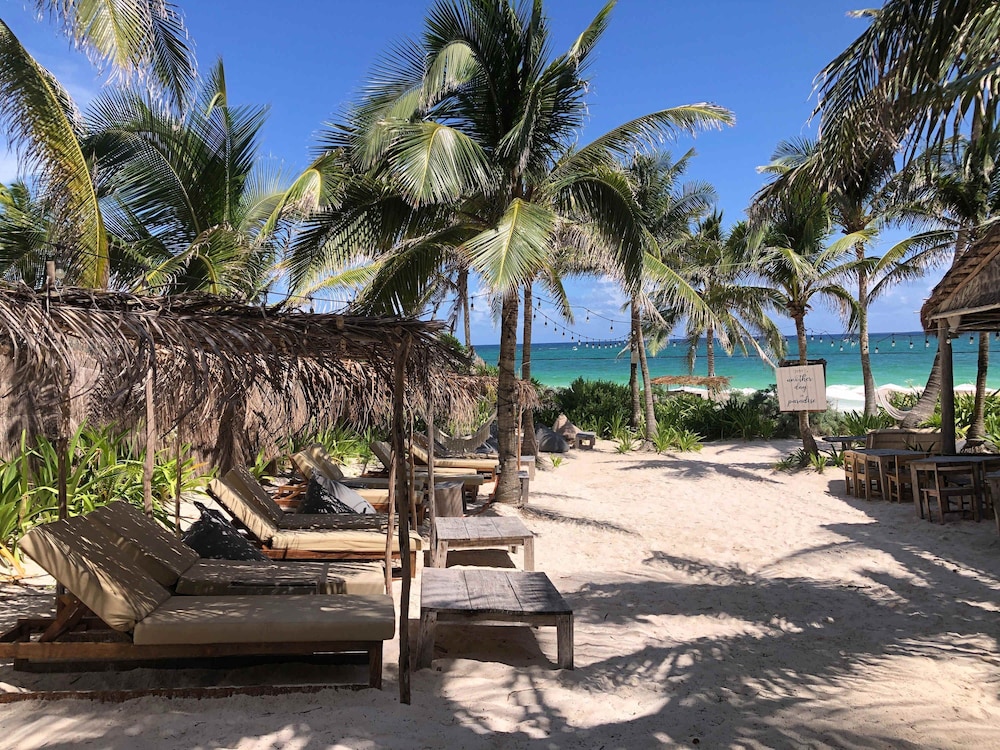 Cute Bright Centric Apartment in Tulum Centro