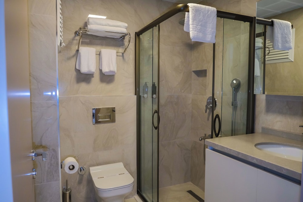 Solmare Suites
