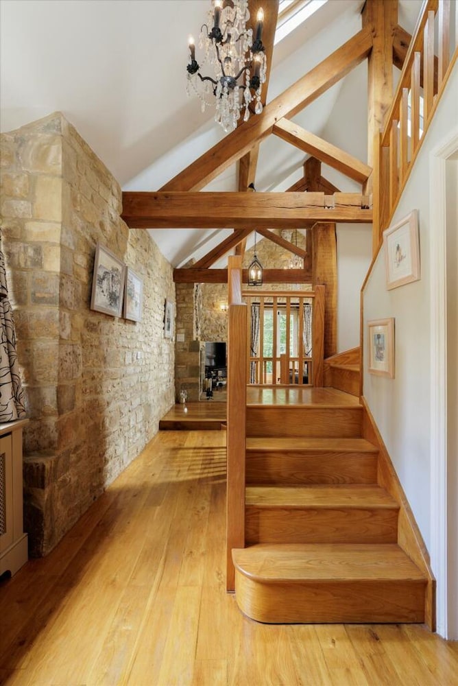 Fabulous Farmhouse in Hampshire