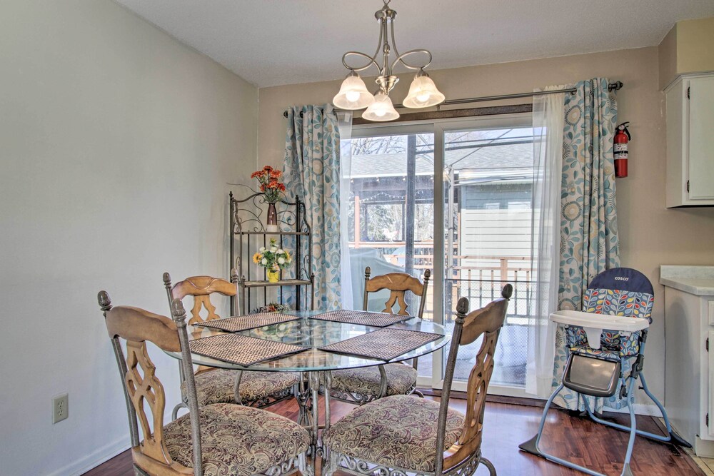 Charming Rochester Home, 4 Mi to Mayo Clinic! view 2
