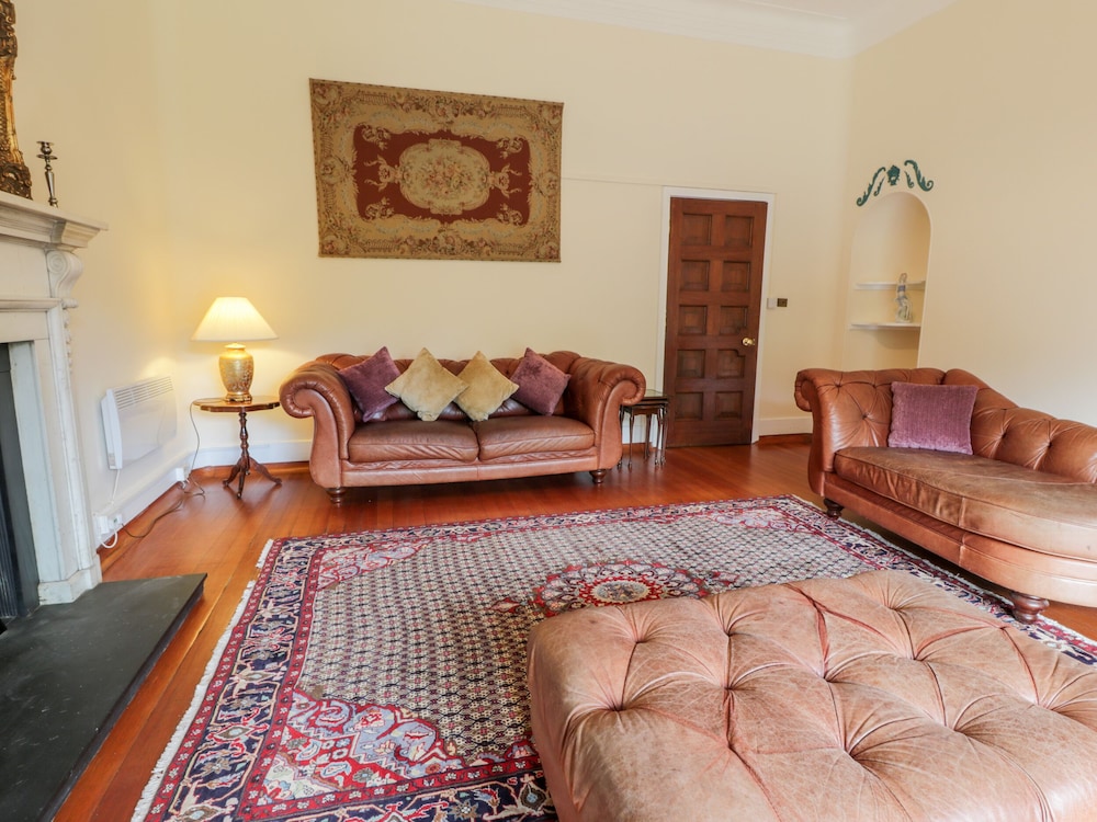 Rob Roy Apartment