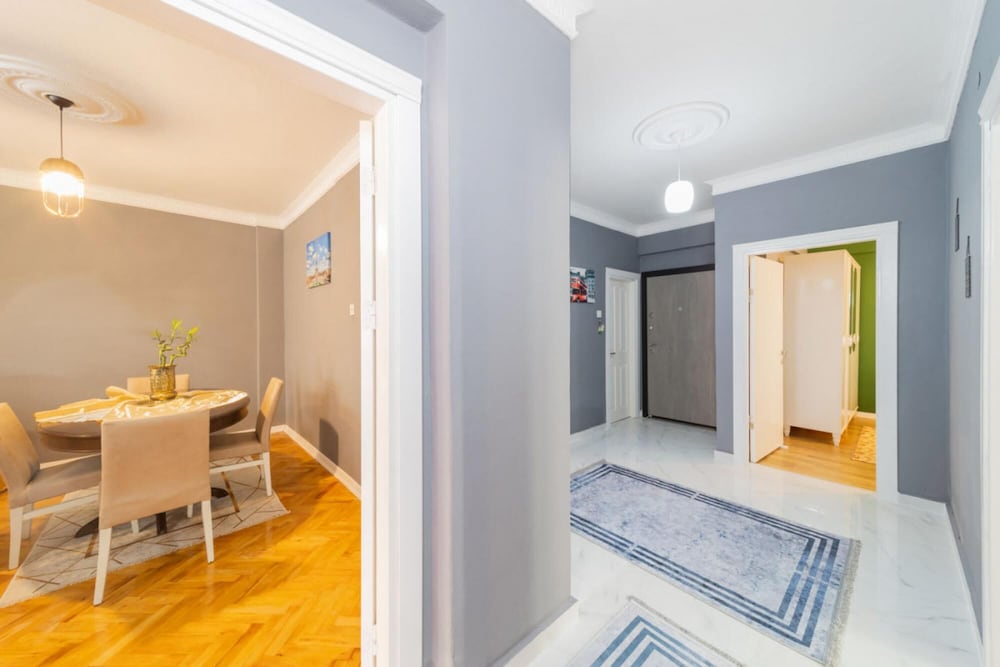 Central Flat Close to the Beach in Muratpasa
