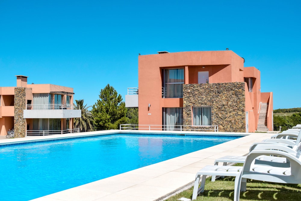 Lomas del Real Resort