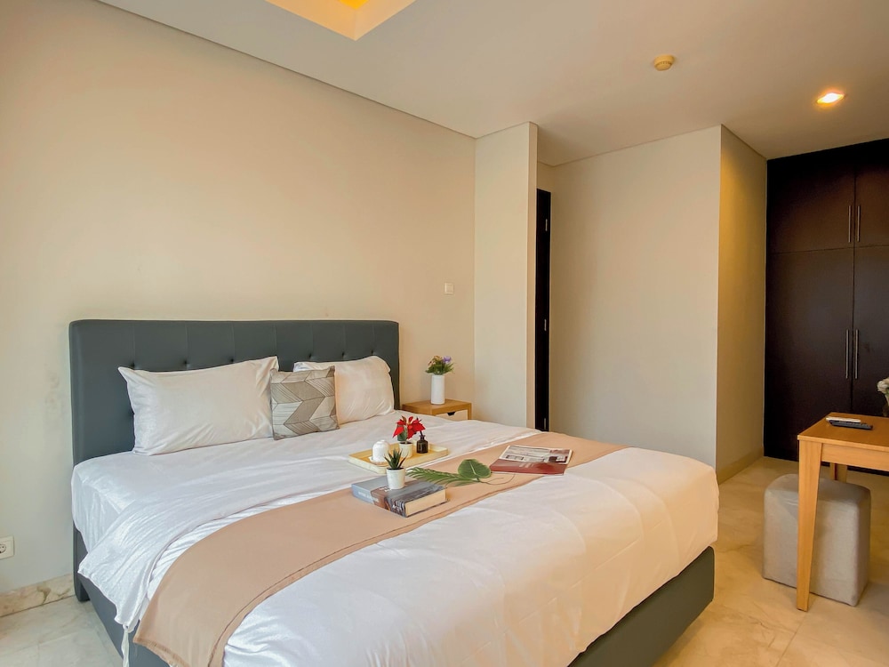 Strategic 2Br Apartment With Private Lift At Masterpiece The Epicentrum Kuningan