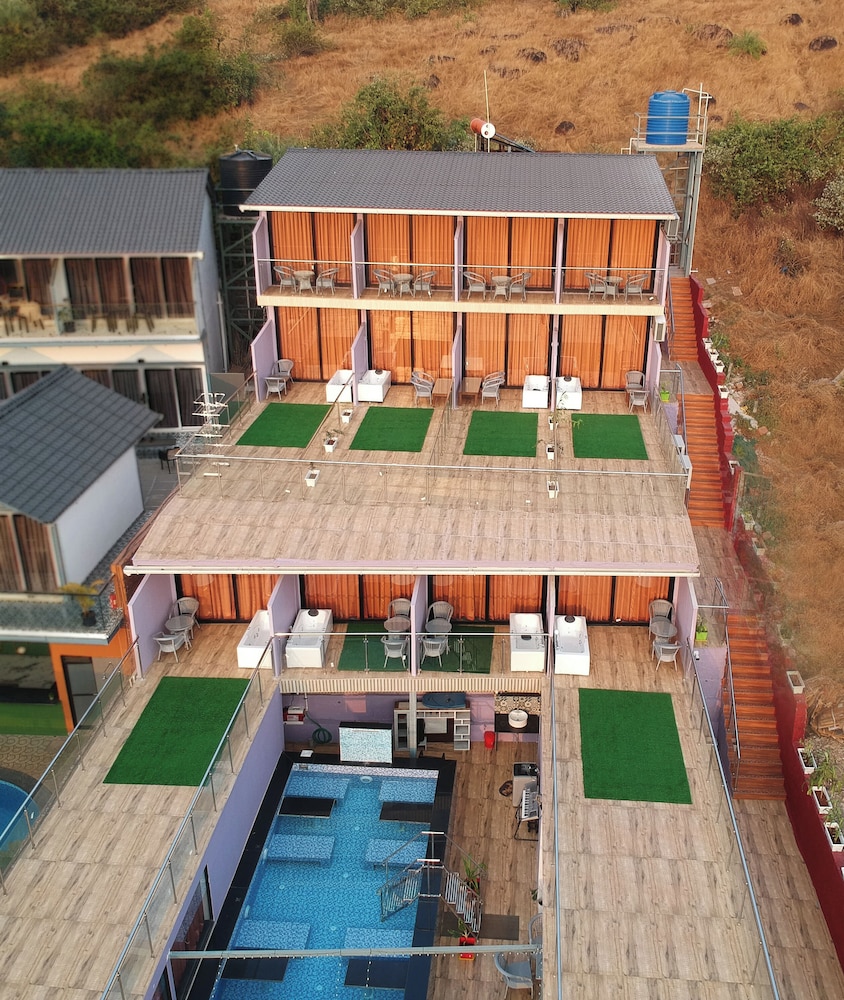 Coco 7 Beach Resort