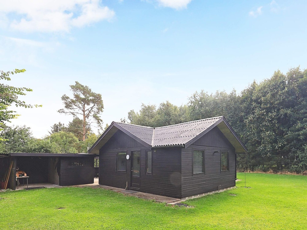 6 Person Holiday Home in Oster Assels view 2