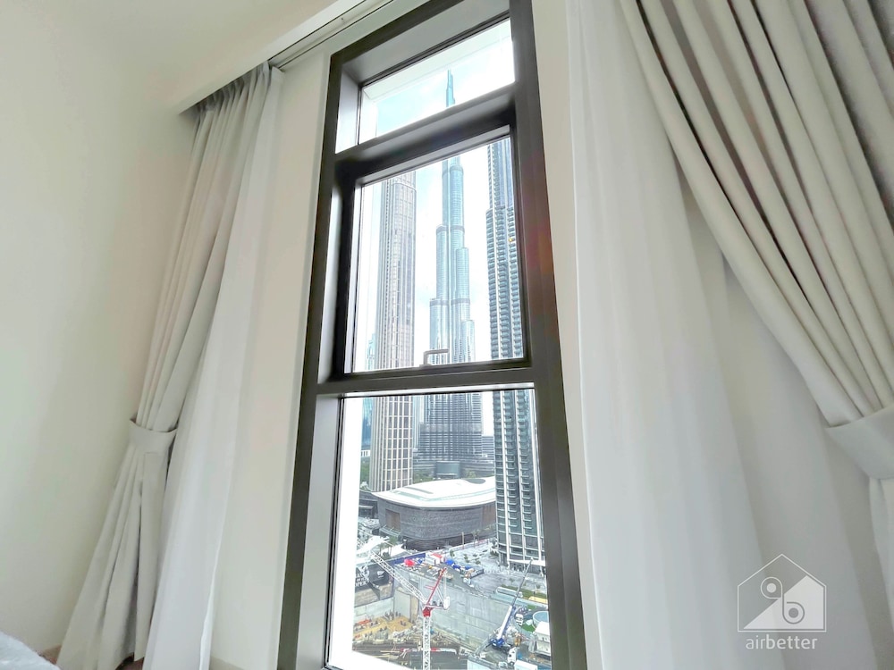Burj Crown Luxury 3bedroom Balcony & View