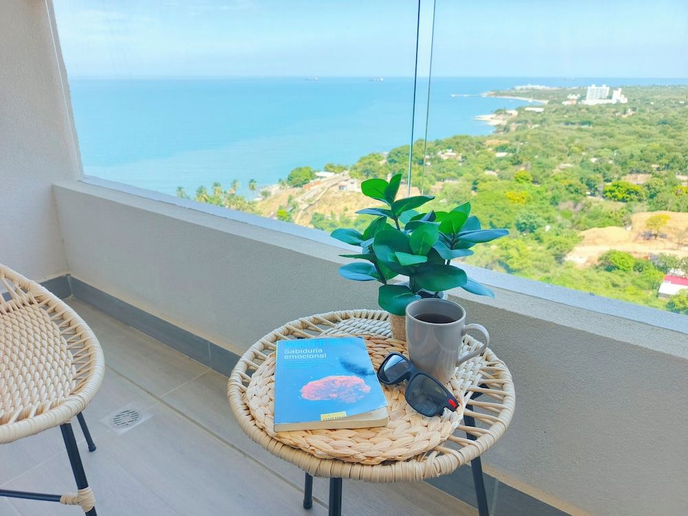 Santa Marina Luxury Stay - Ocean View