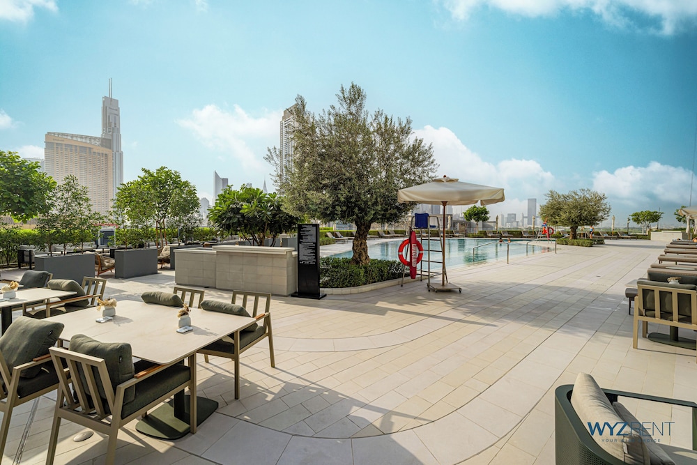 1BR Vida Dubai Mall Direct Mall Access