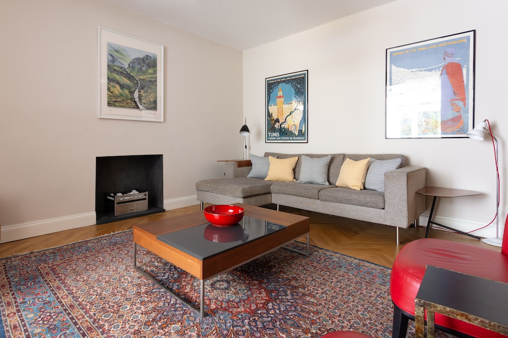 Ossington Street by Onefinestay