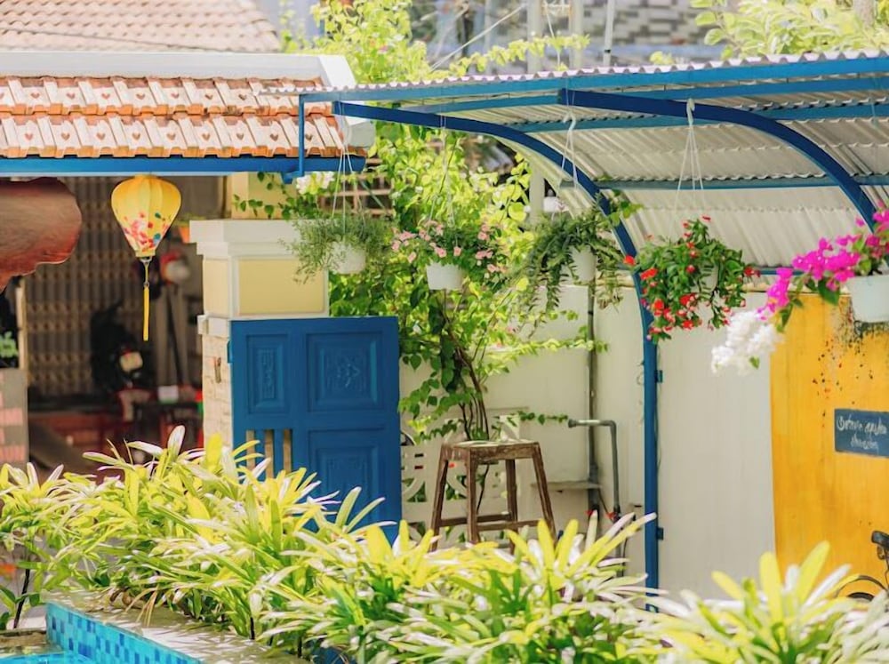 Vuon Bach Thao hostel Hoi an view 5