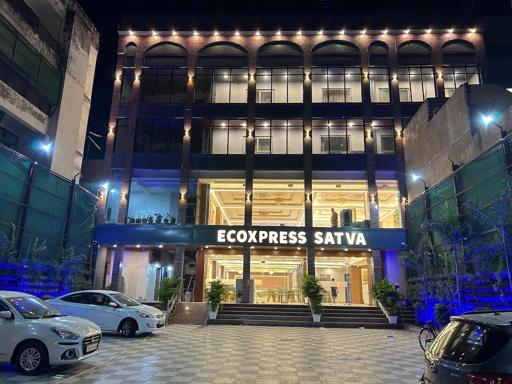 EcoXpress Satva Varanasi - 5 km from Kashi Vishwanath Temple, Varanasi