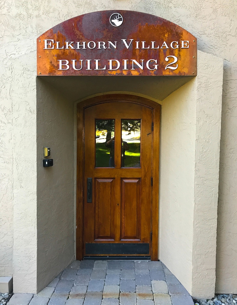 Elkhorn Village - Property Image 3