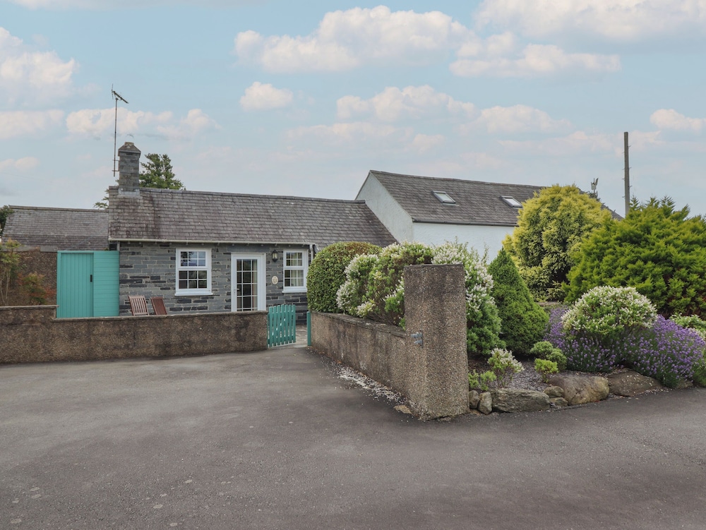 Ty Llaeth Cottage