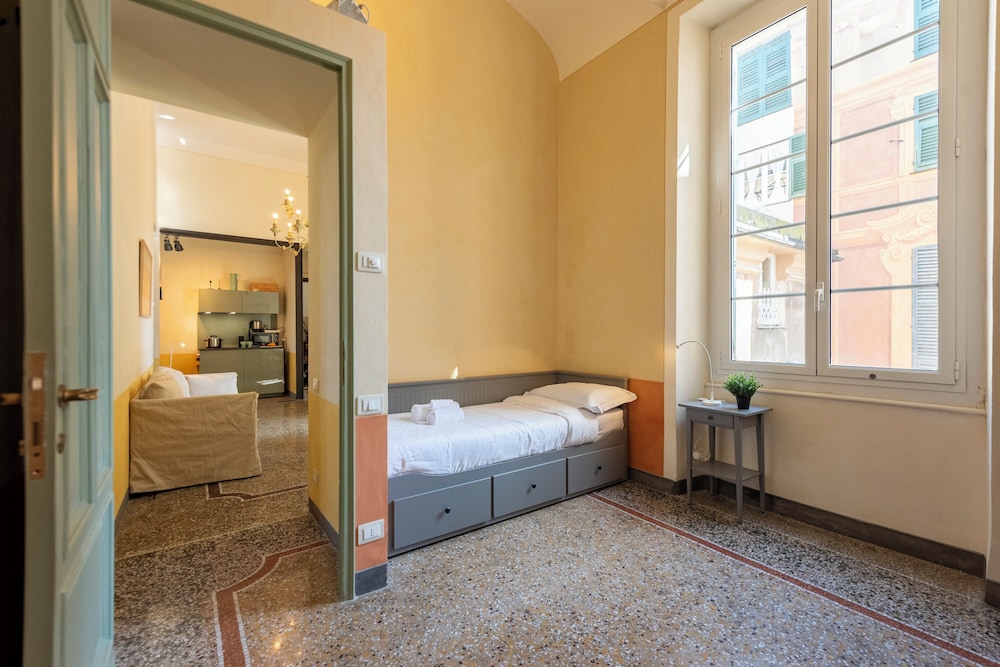 Precious Apartment Genova Historic Center