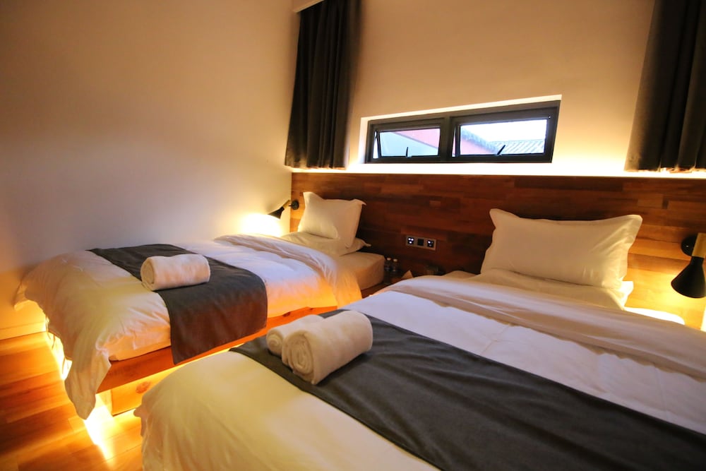 Lijiang Shuhe Travelling With hotel