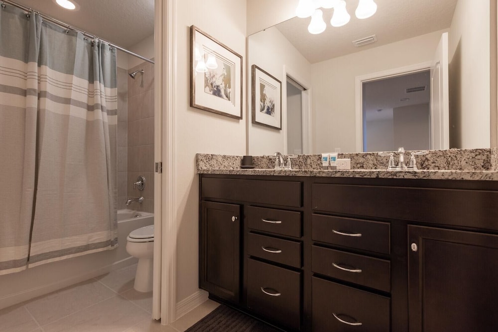 2404tgd Non Renting 11/28/2022 - Windsor at Westside - Image 4