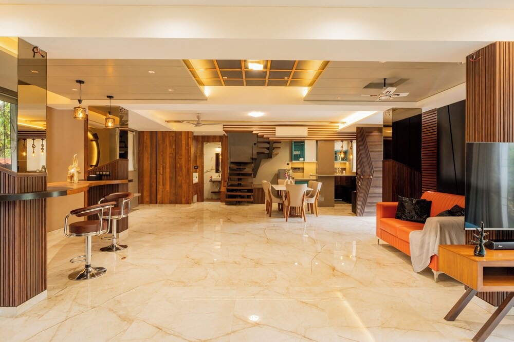 Alaya Stays - Imperial Calista 4BHK near Khandala Hills