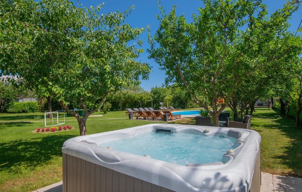 Villa in Croatia Near Blue & Red Lakes