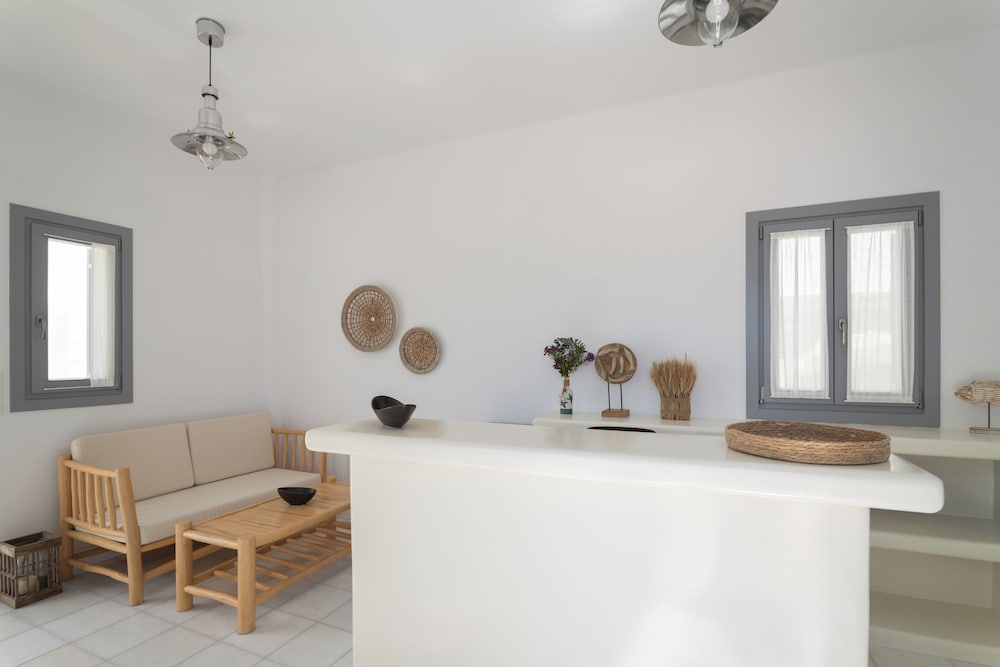 Aegean Colors Koufonisia photo 4