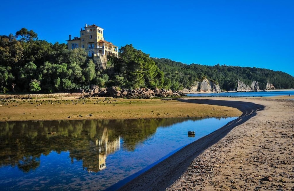 Hotel LH Palmela Apartamentos - Image 1