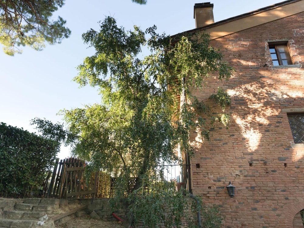 Farmhouse in Tuscany With Pool & Near Montecastello view 2