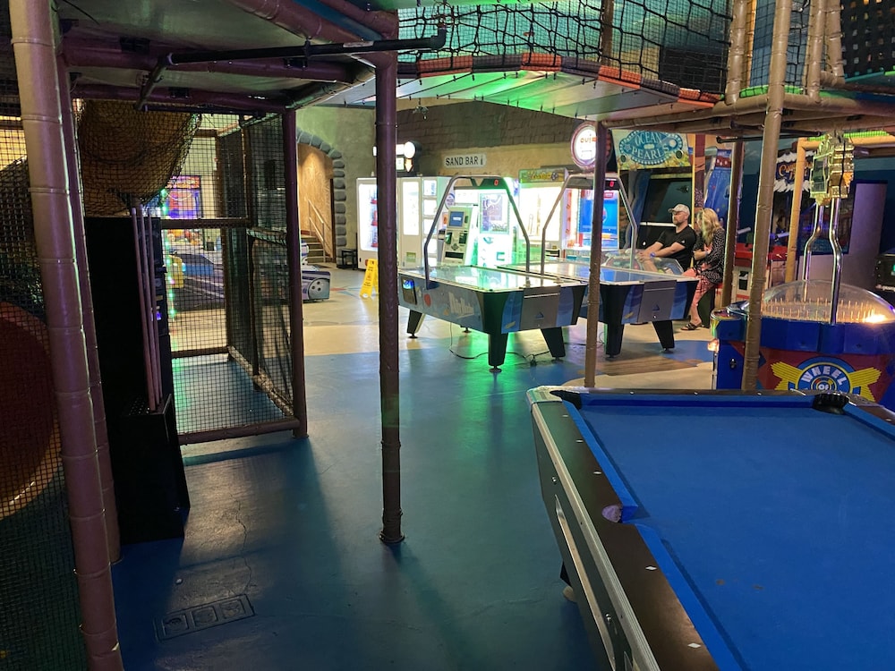 Endless Summer at Regal Palms - Image 4