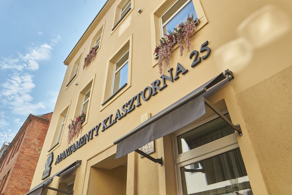 Hotel Apartamenty Klasztorna 25 - Image 1