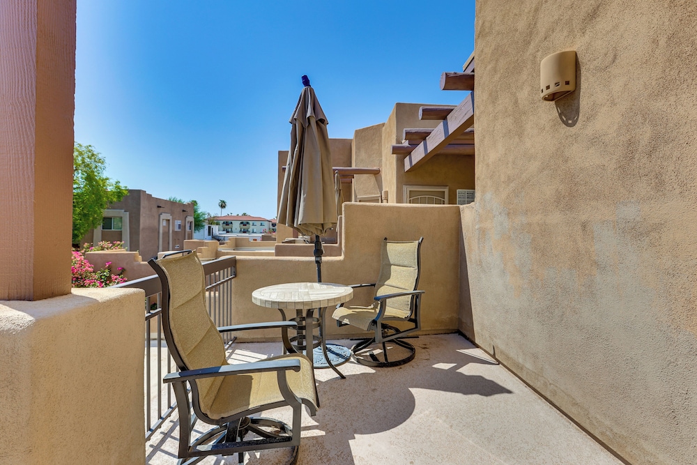 Golf Getaway 1 Mi to Old Town: Pueblo Verde Condo!