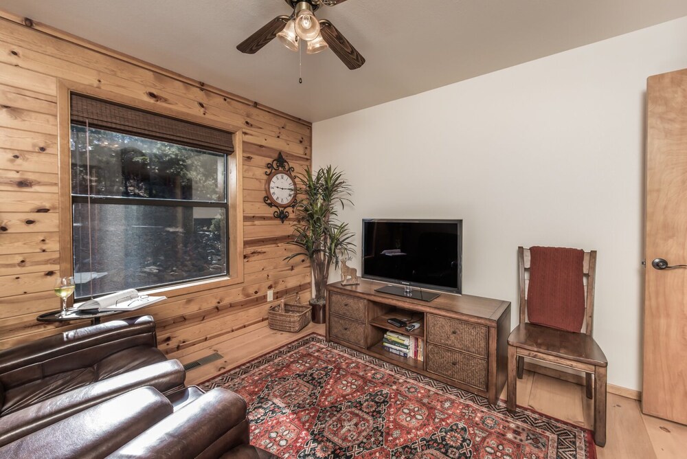 Centerview, photo 6
