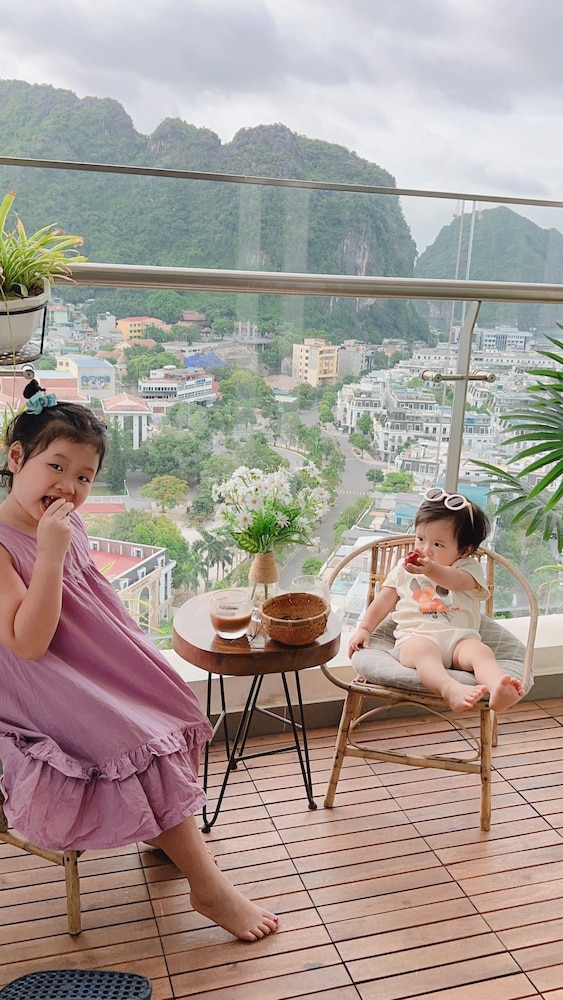 Sapphire Homestay Ha Long Bay