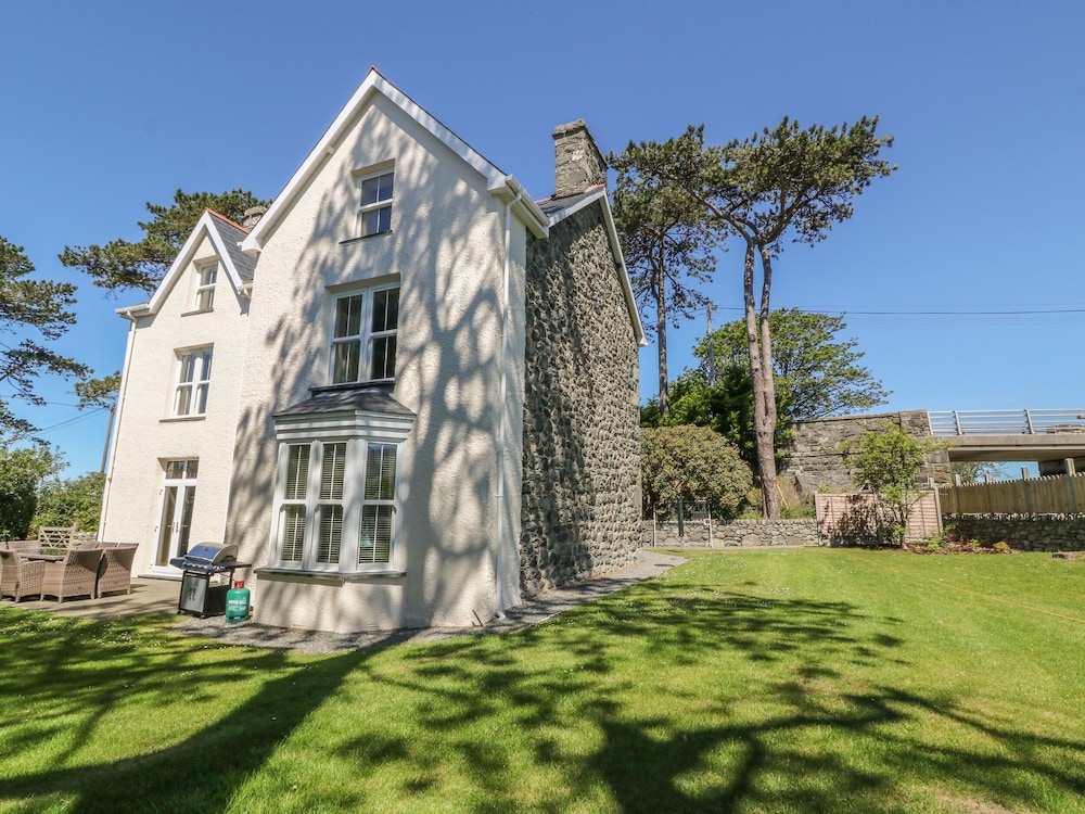 Tyddyn Goronwy
