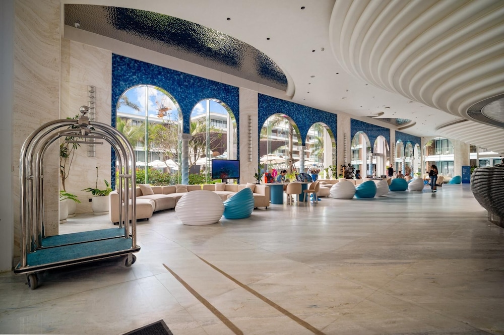 Premier Kora 3-bedroom Apartment E333 Beachfront