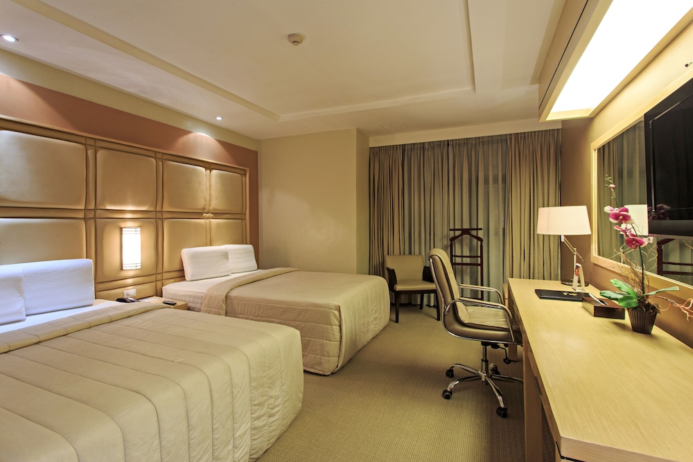 Cebu Vacations - Cebu Parklane International Hotel - Property Image 51