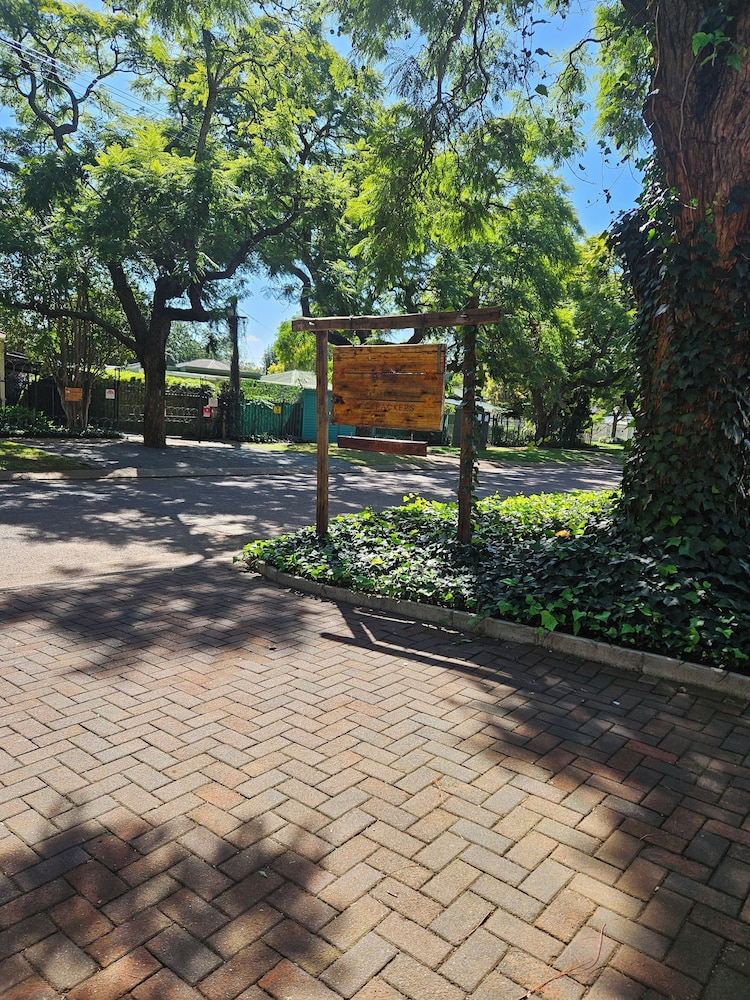 Birchway's Backpackers