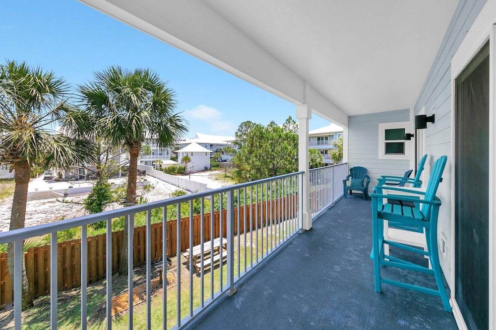 Beachside Villas 1022
