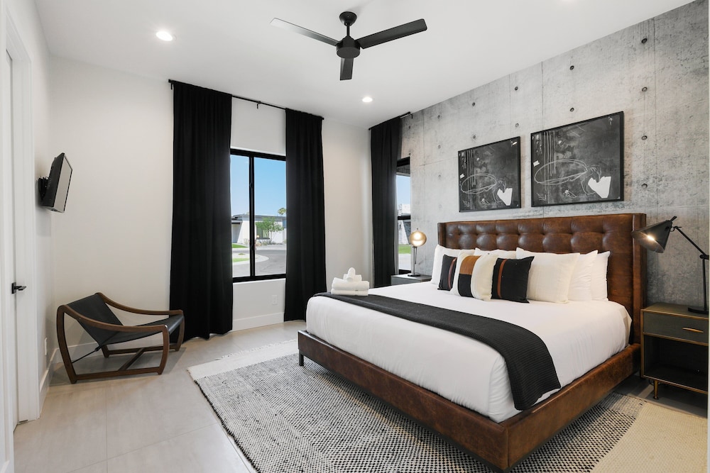 Ember-pool Heat Available-in North Scottsdale
