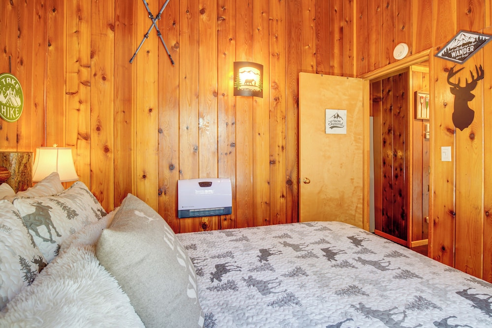 5 Mi to Big Bear Lake: Pet-friendly Gem Near Hikes