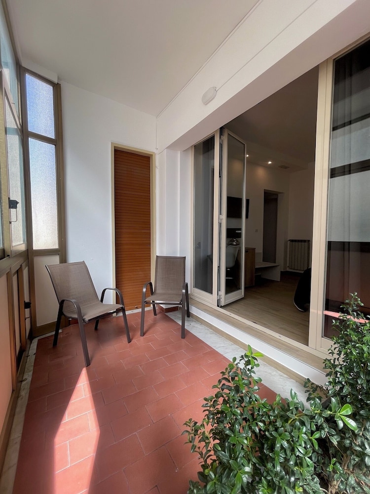 Corso Italia 72