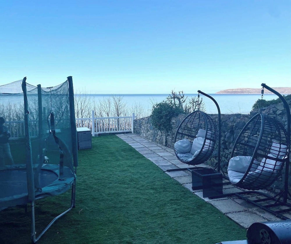 Stunning Sea View Blue Haven in Penmaenmawr