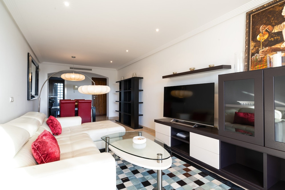 Beautiful Apartment With View