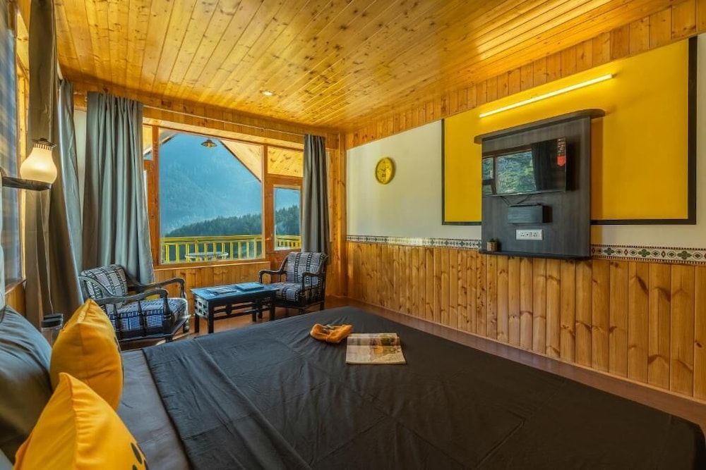 The Hosteller Manali, Old Manali