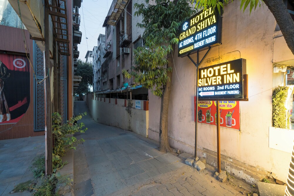 HOTEL GRAND SHIVA